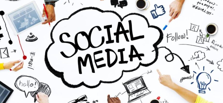 outsourcing social media management